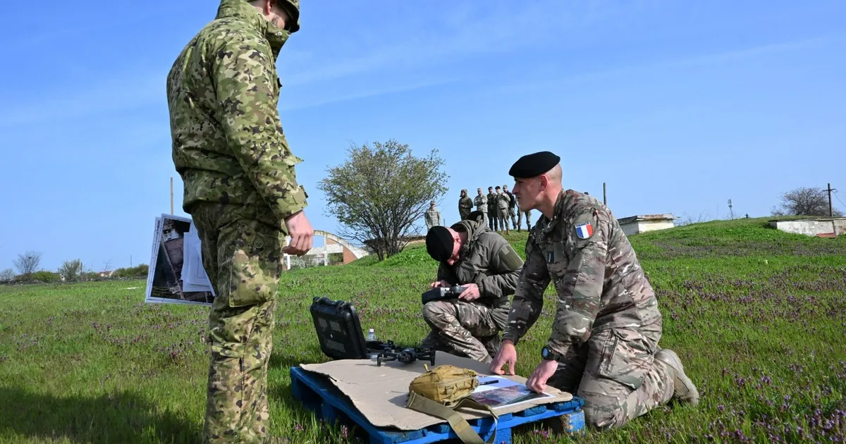 رومانيا: أضرار مادية جراء سقوط شظايا مسيرات روسية في جالاتي