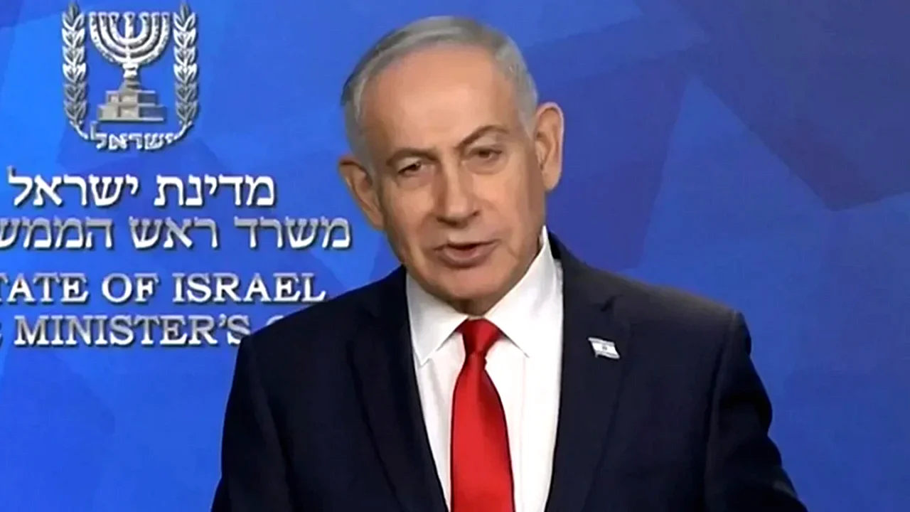 إسرائيل توسع عمليتها قوات إسرائيلية خلال عملية عسكرية في