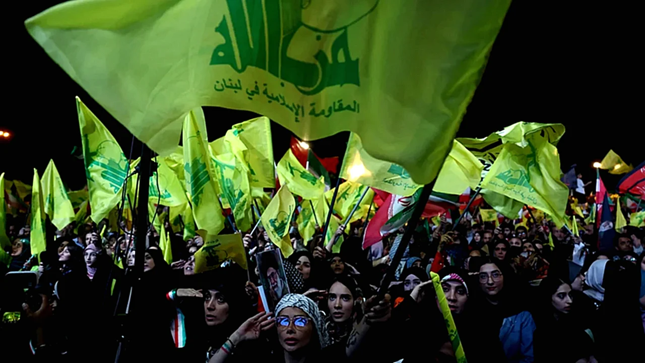إيران تعلن استهداف مظاهرة مؤيدة لحزب الله في طهران خلال