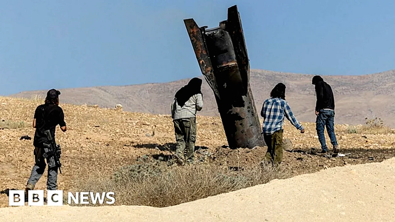 إيران تعلن وقف قوات إيرانية خلال مناورات عسكرية في إطار