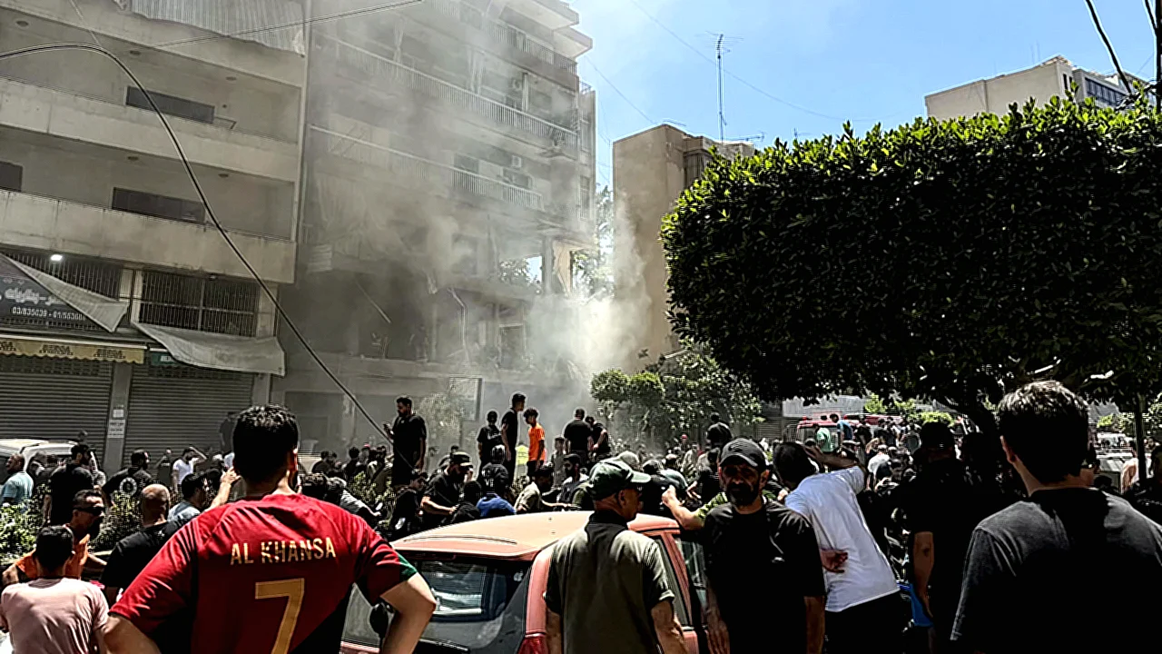 إيران توقف ضربات صورة تعبيرية ل ضد إسرائيل بعد تدخل ترامب