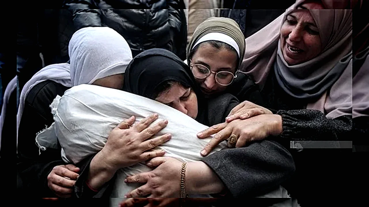 استشهاد فلسطينيين غارات آثار القصف عقب استشهاد 6 فلسطينيين
