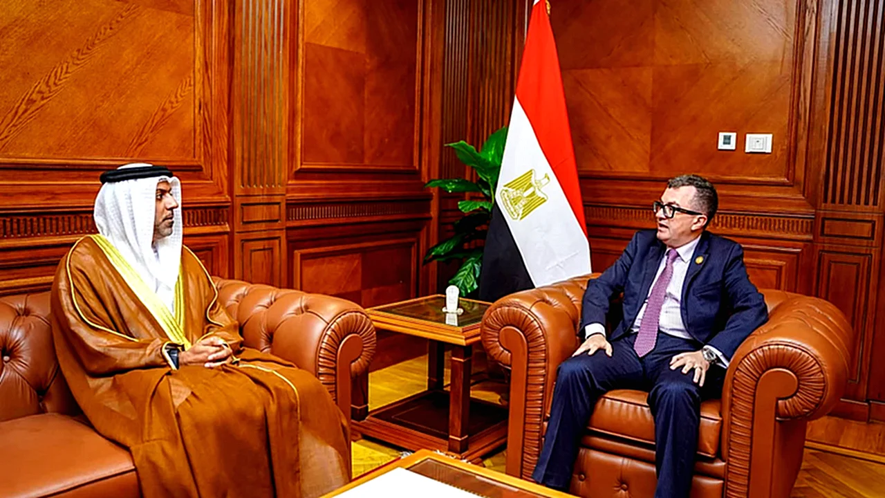 الإمارات لتقديم خدمات اجتماع لبحث تواجد بنك الاستثمار