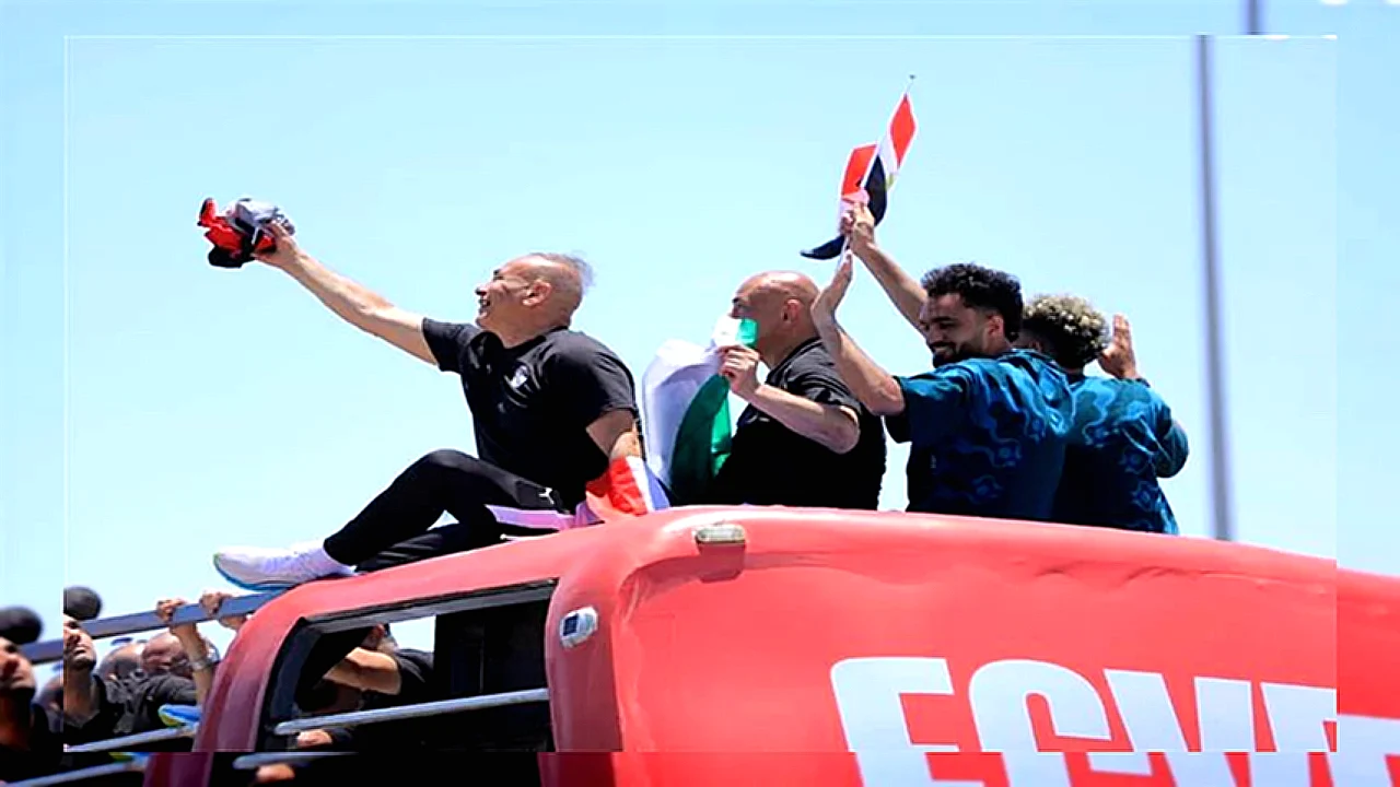 الجماهير المصرية موكب الأبطال العلمين - موكب الأبطال