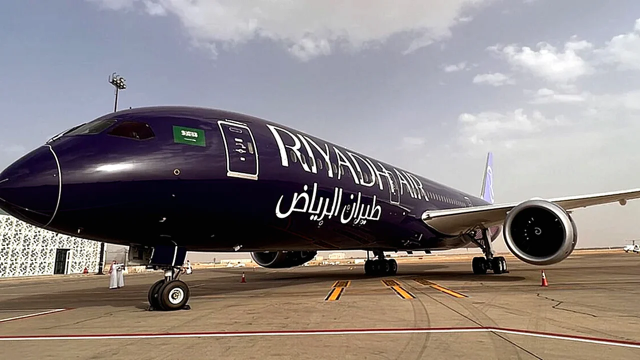 الخطوط الجوية السعودية صورة طائرة بوينغ 787 دريملاينر