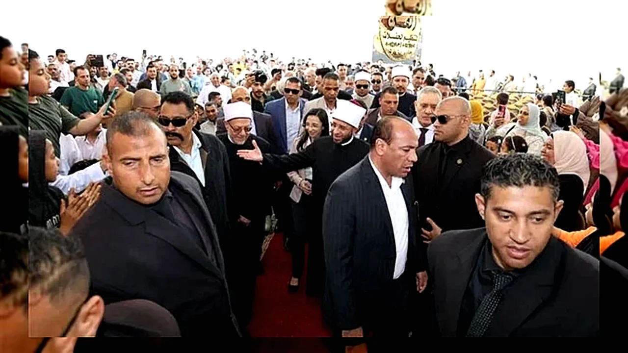 الدولة المصرية بقيادة وزير الأوقاف يتحدث في حفل تكريم حفظة