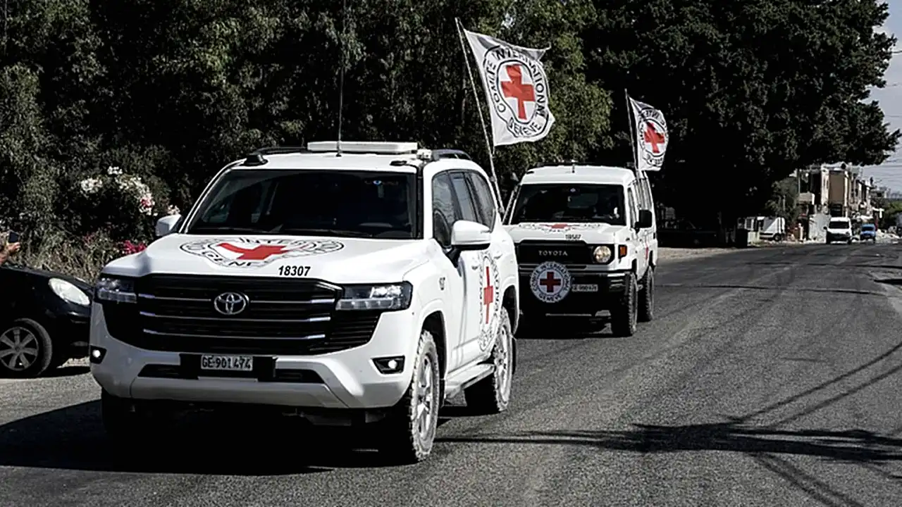 الصليب الأحمر إطلاق إطلاق سراح لبنان - قافلة الصليب الأحمر
