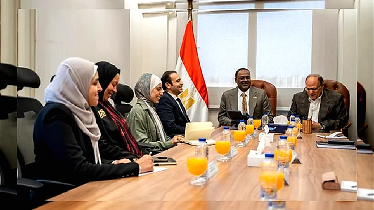 القومي للأدوية والسموم رئيس هيئة الدواء المصرية يستقبل