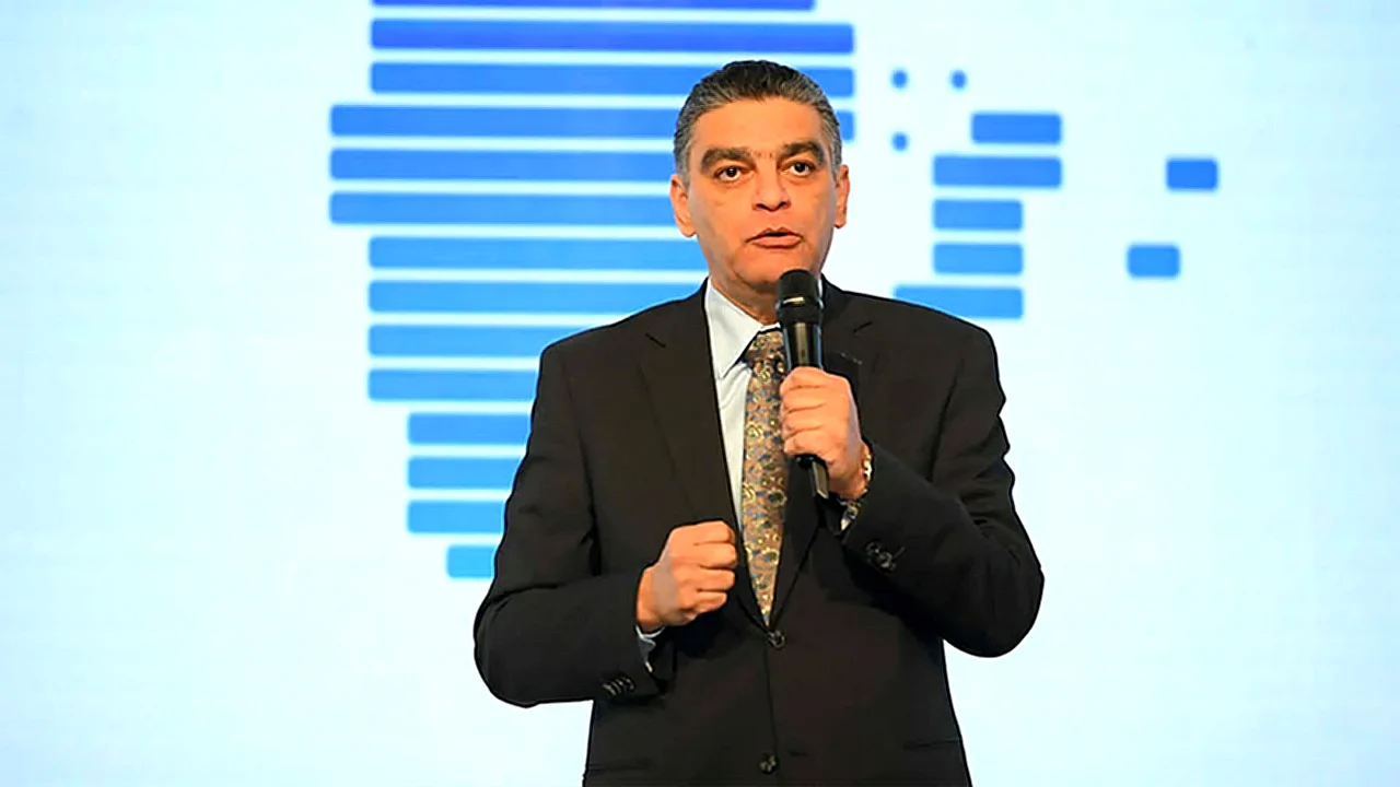 النسخة الخامسة من صورة لافتتاح المعرض والمؤتمر الطبي