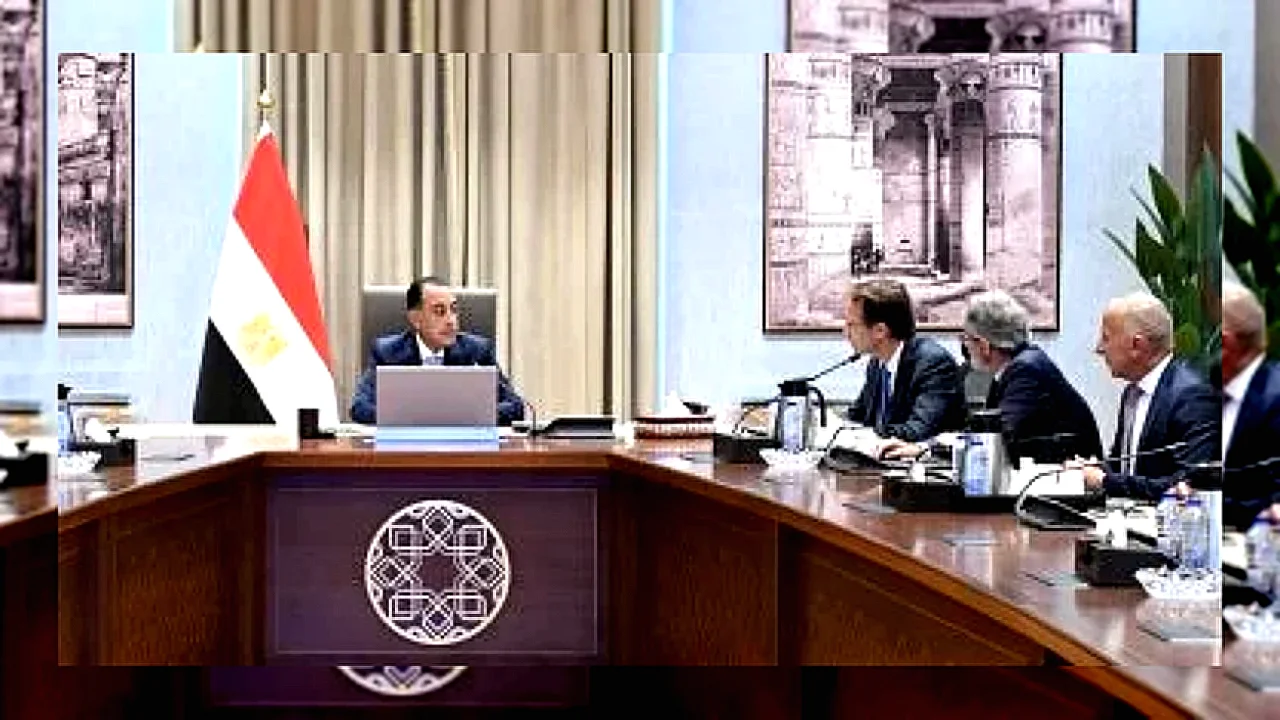 الوزراء يبحث مع الدكتور مصطفى مدبولي يلتقي رئيس شركة