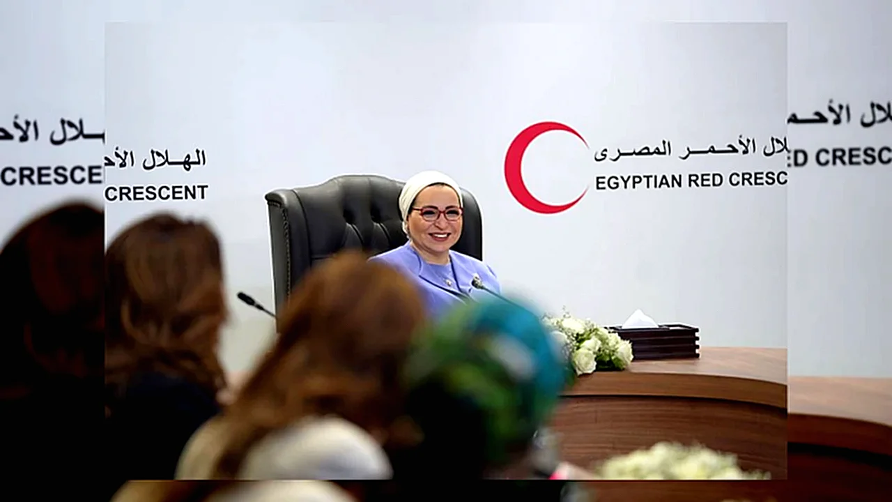 انتصار ااااااااااااالسيسي تشهد انتصار السيسي مع متطوعي