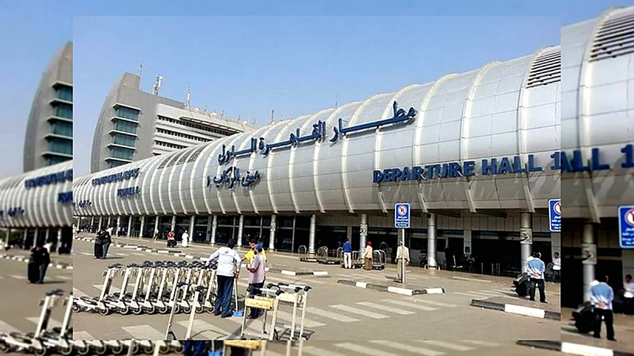 تأشيرات الدخول عند حملة ترويجية لمنظومة الوصول بمطار القاهرة