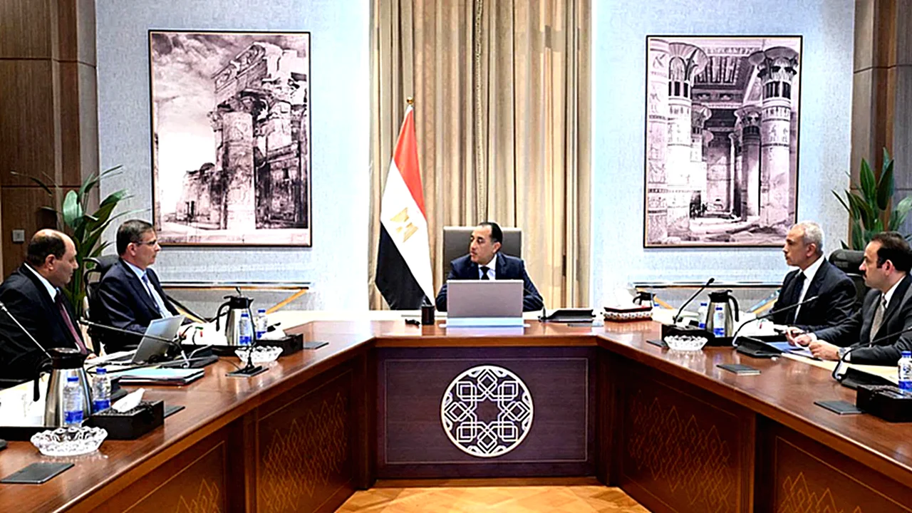 تبحث التوسع في اجتماع حول مشروعات الثروة الحيوانية الحديثة