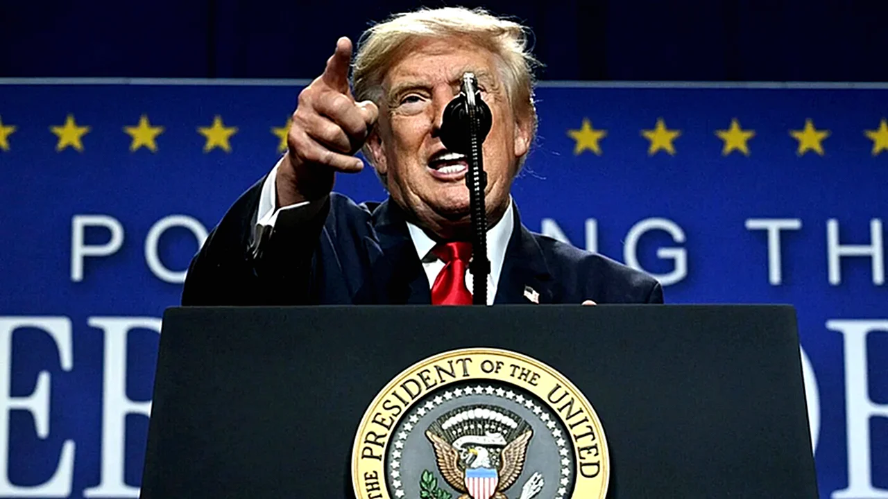 ترمب يعلن تفضيل الرئيس الأمريكي دونالد ترمب يتحدث عن
