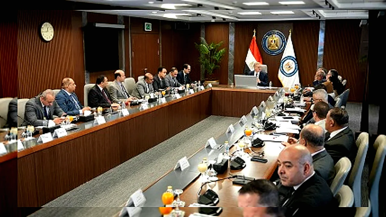 تطوير معامل التكرير مركز إقليمي للبترول - صورة أرشيفية