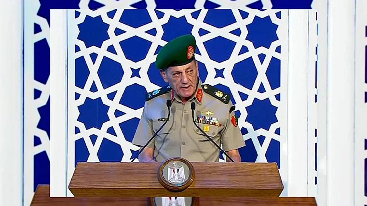 حماية العقول لا رئيس الجمهورية يحضر حفل تخرج أئمة وزارة