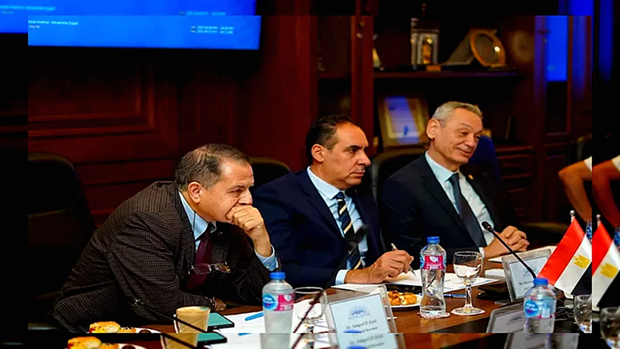 دعم الاستثمار وتمكين اجتماع جمعية رجال أعمال إسكندرية مع