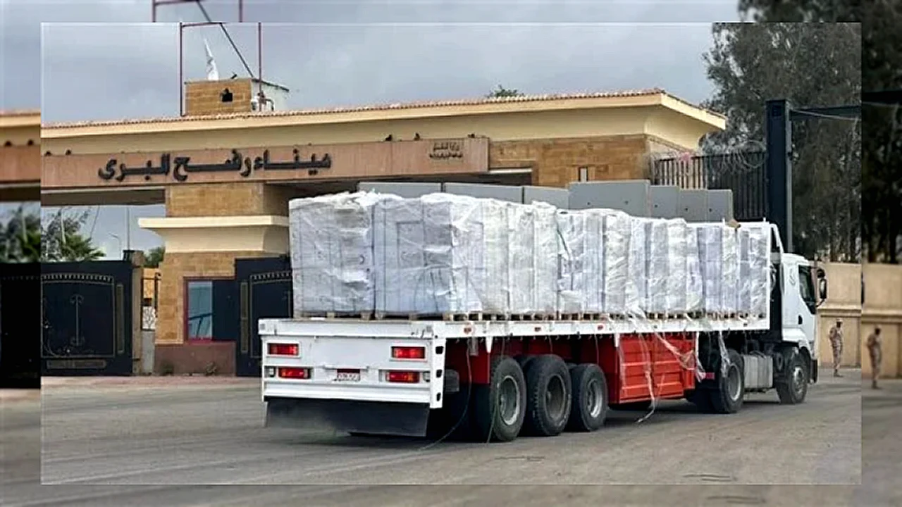 سفير بلجيكا مصر سفير بلجيكا يتفقد مخازن الهلال الأحمر