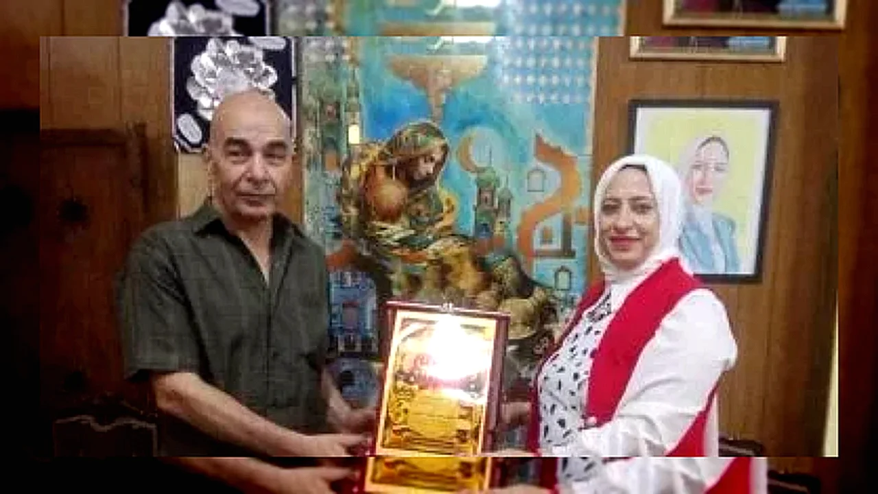 شقيقق حسام الأكبر درع تقديري يُمنح لحسام حسن في حلوان