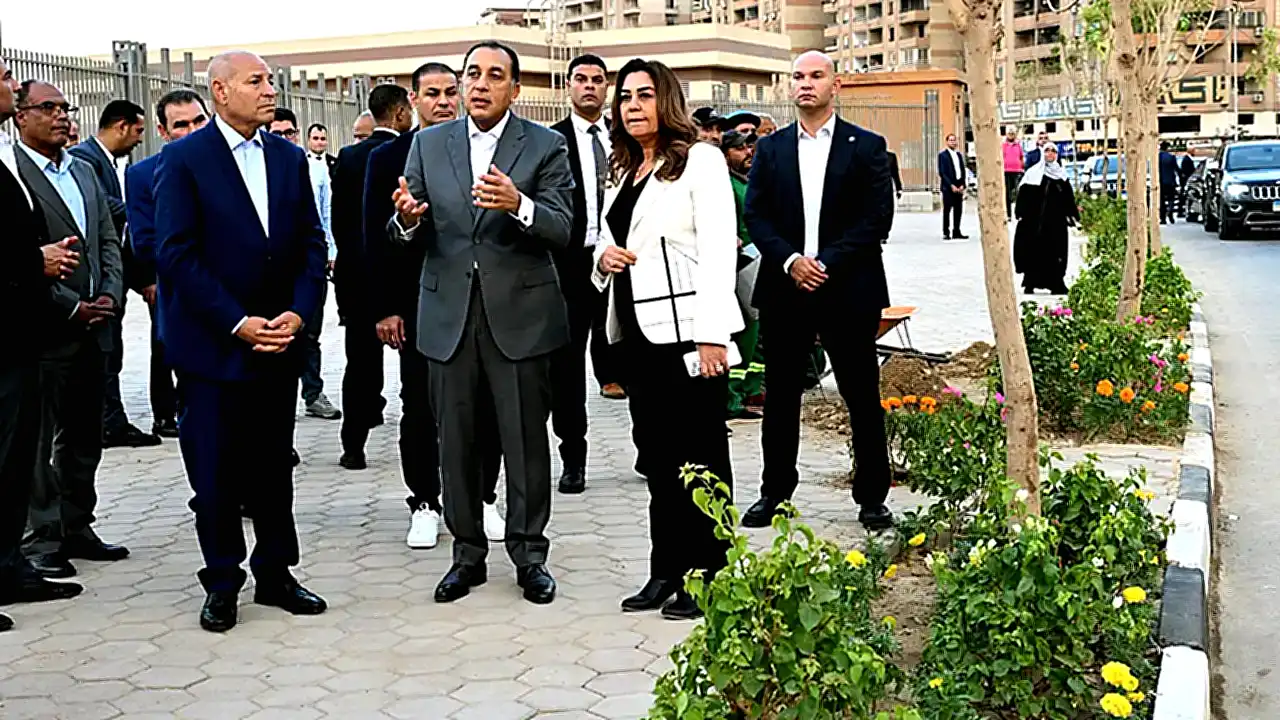 رئيس الوزراء يتفقد عددًا من مشروعات الزراعة والتشجير بمحافظة القاهرة