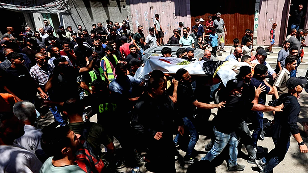 غزوان يذللون حزنهم قتل إسرائيلي في - على عامل إنساني قتلته