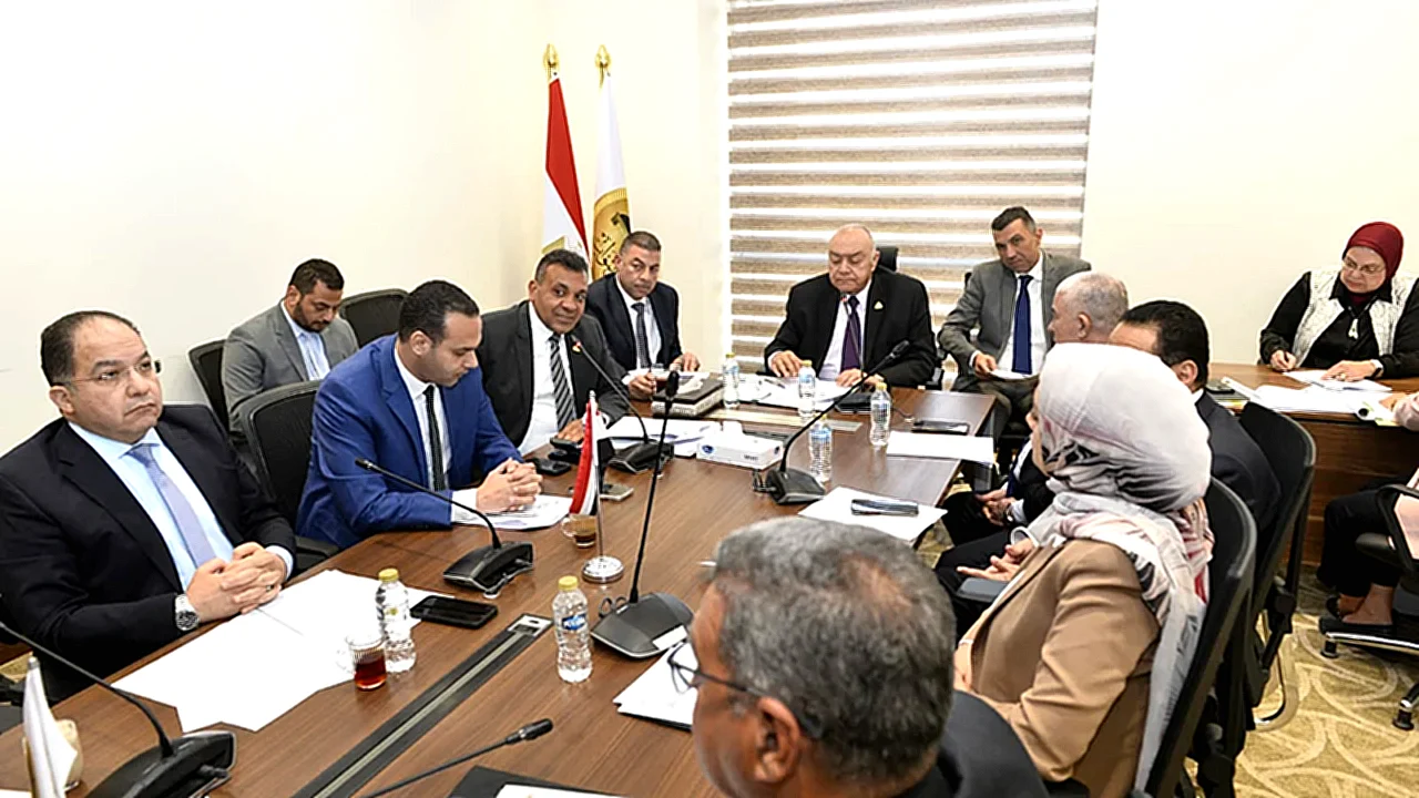 لجنة النقل بمجلس النواب تناقش طلبات إحاطة بشأن الطرق وكوبري 6 أكتوبر