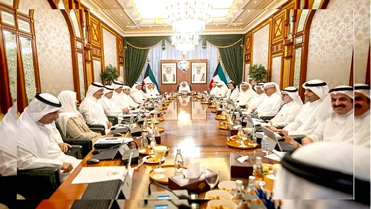 مجلس الوزراء الكويتي يدين الاعتداءات الإيرانية على الكويت