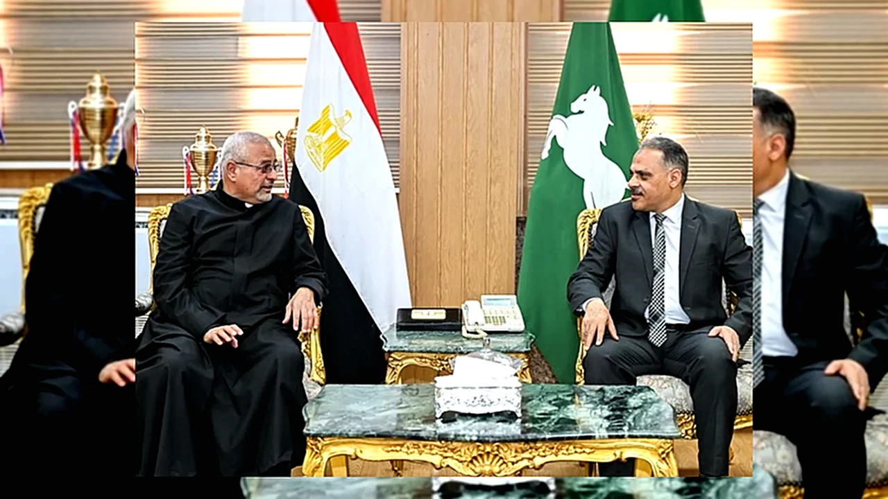 محافظ الشرقية خلال لقاء محافظ الشرقية مع راعي الكنيسة
