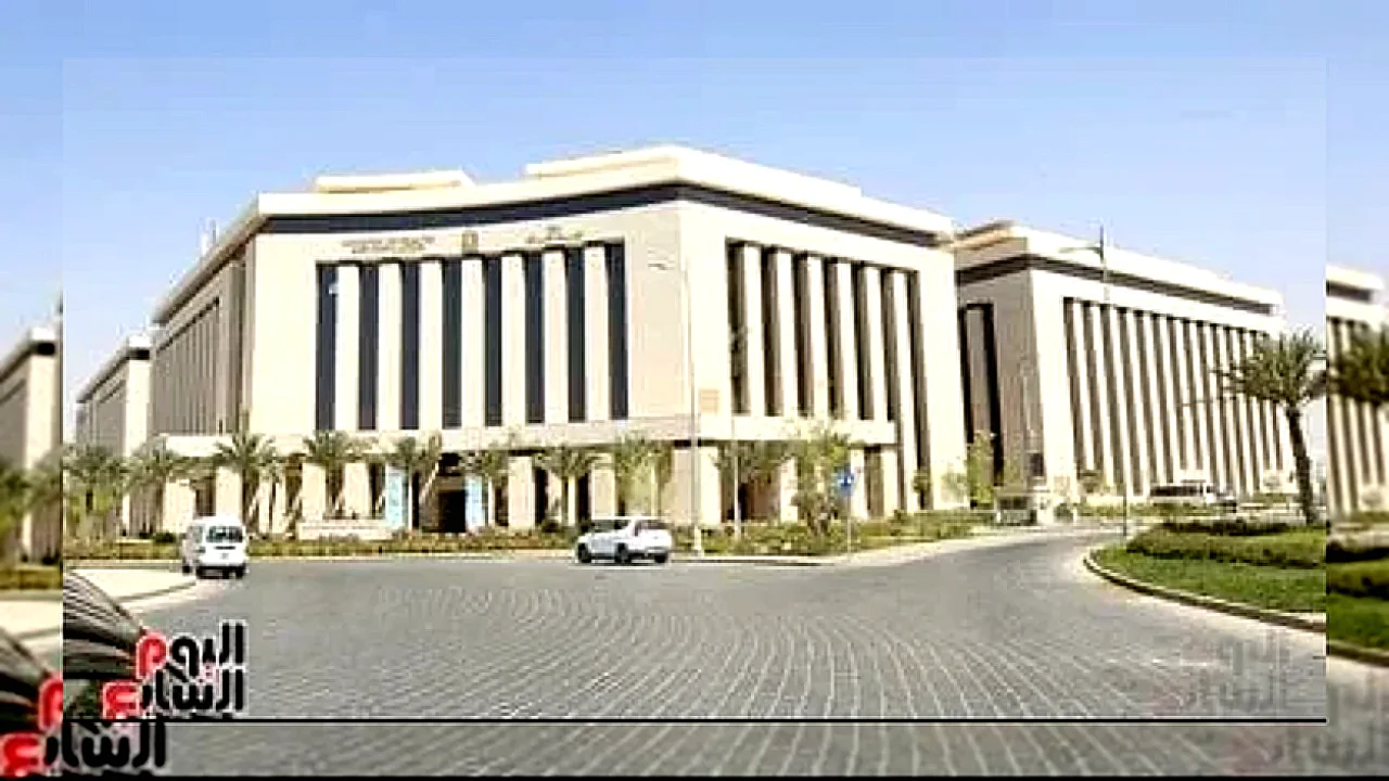 مركزًا غير مرخص إغلاق المراكز غير المرخصة في المقطم