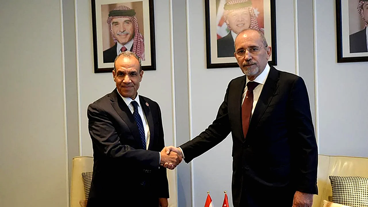 مصر والأردن تؤكدان لقاء وزير الخارجية المصري والأردني حول