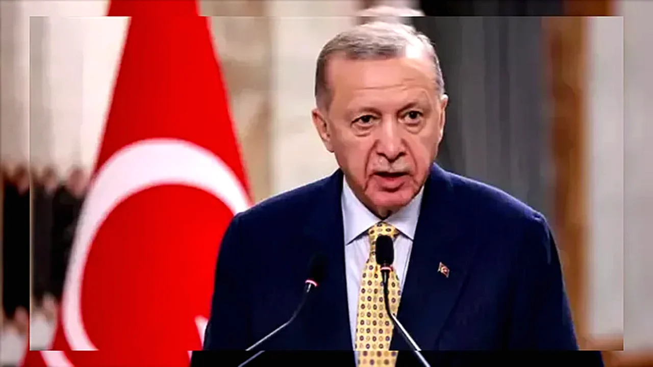 مضيق هرمز صورة للرئيس التركي رجب طيب أردوغان يتحدث عن أي
