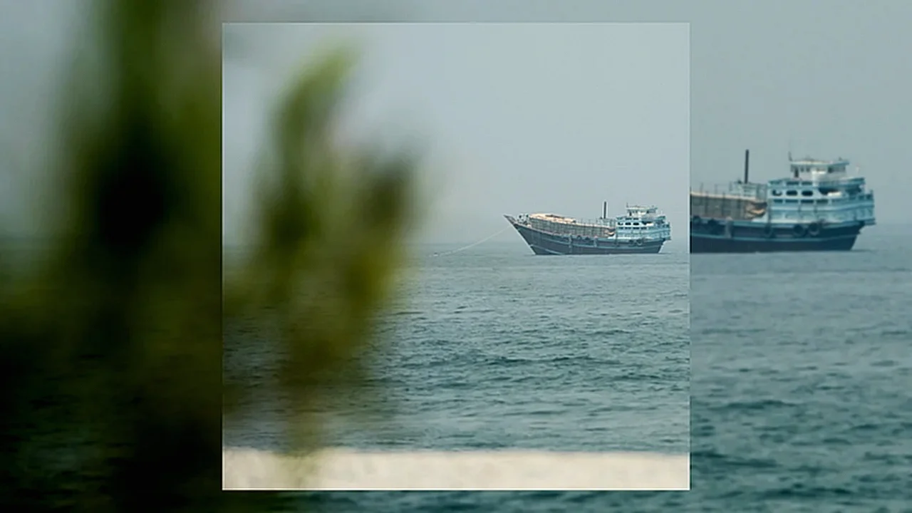 مضيق هرمز الحرب في إيران والضربات الأمريكية على البنية