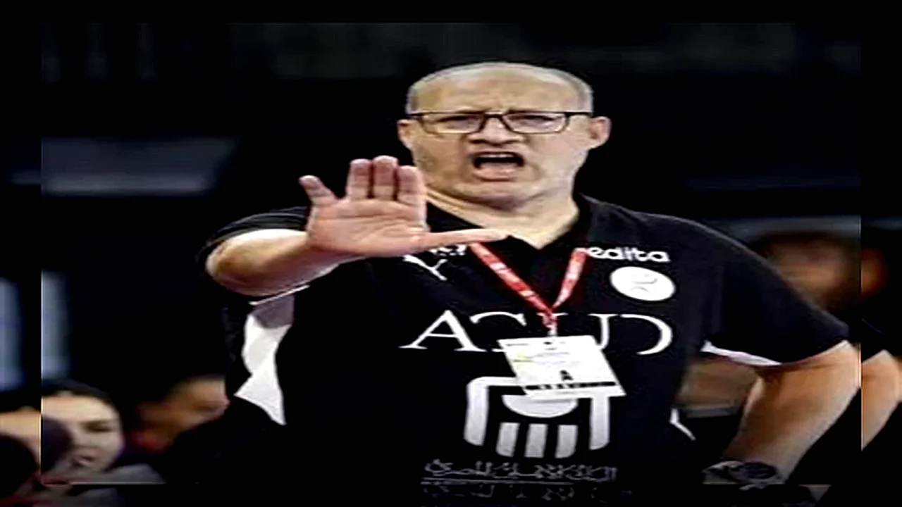 ناشئات مصر مدرب منتخب لليد خلال تصريحاته عن استعدادات الفريق