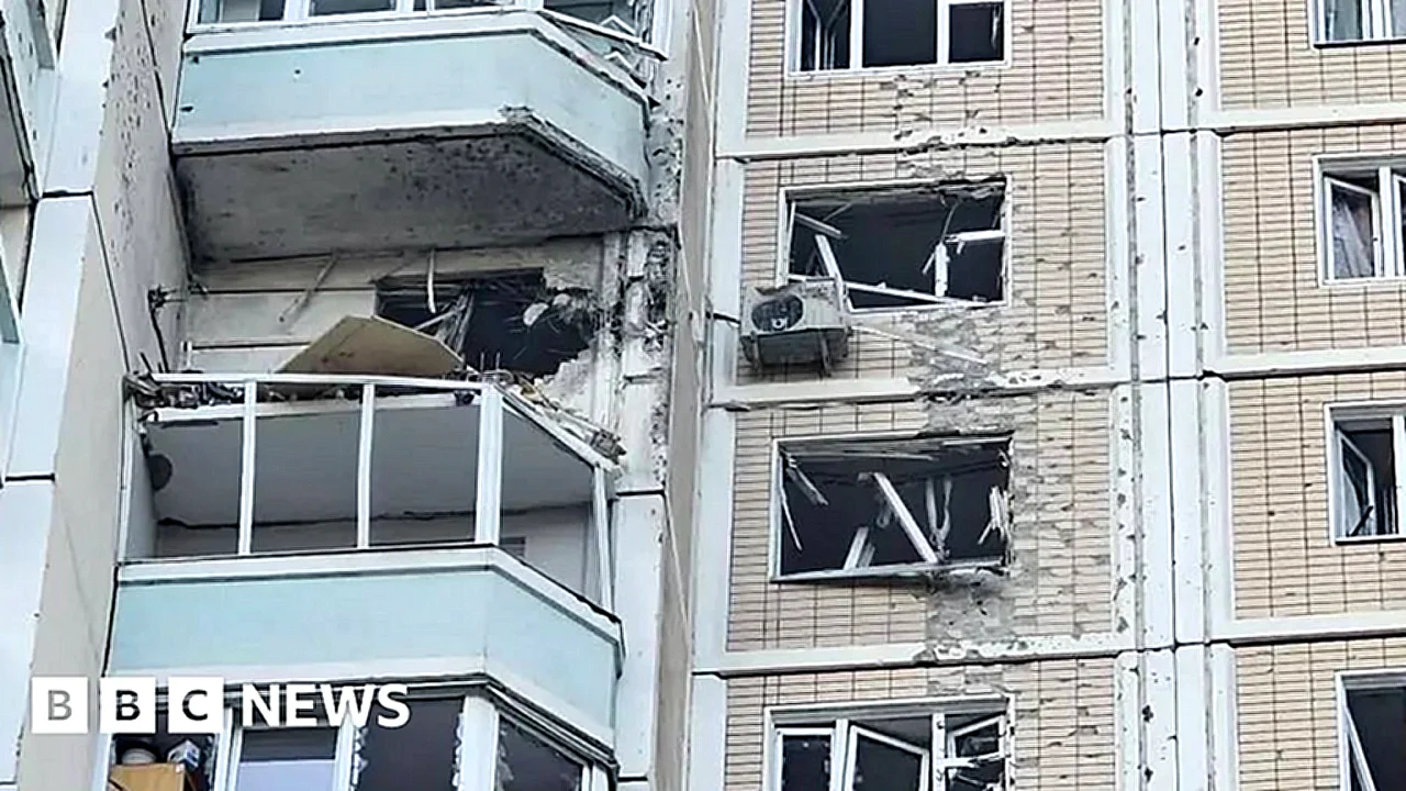 هجوم طائرات مسيرة حطام طائرة مسيرة في منطقة موسكو بعد