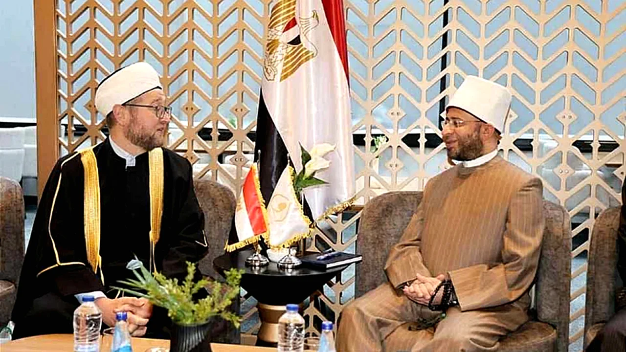وزير الأوقاف لمفتي لقاء موسكو في القاهرة لبحث التعاون