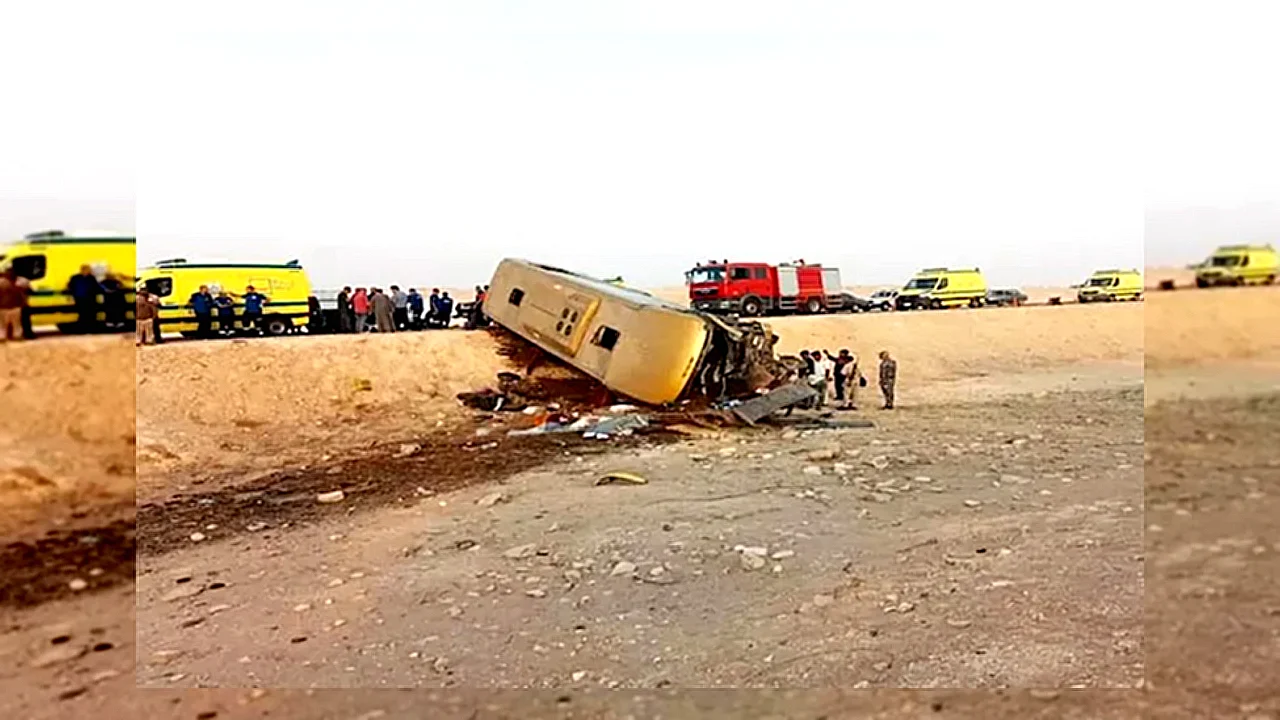 وزير الخارجية حادث انقلاب حافلة ركاب على طريق دهب نويبع في