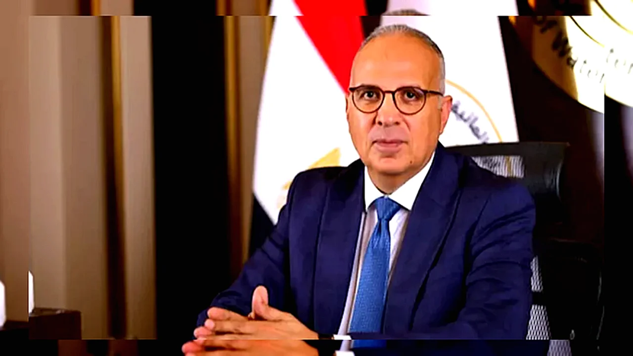 اجتماع وزير الري لمتابعة خطة حماية السواحل المصرية من تغير