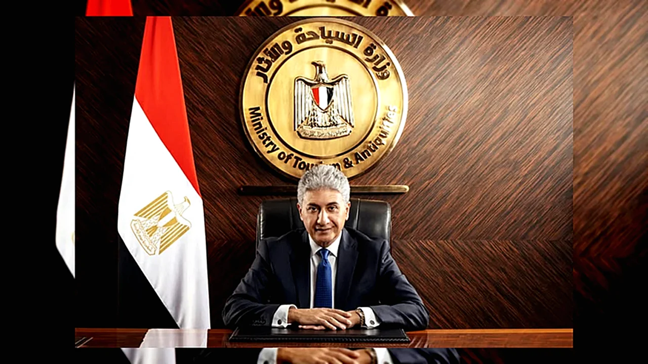 وزير السياحة يتابع استعدادات تصعيد حجاج السياحة إلى عرفات