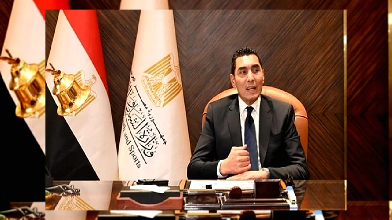 وزير الشباب والرياضة وزير الرياضة يعبّر عن فخره بكأس العالم