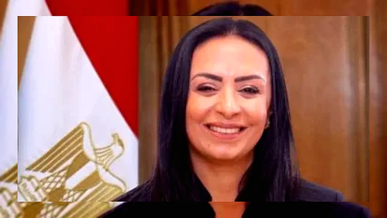 وزيرة التضامن تهنئ احتفالات لاعبي منتخب مصر بالتأهل في كأس