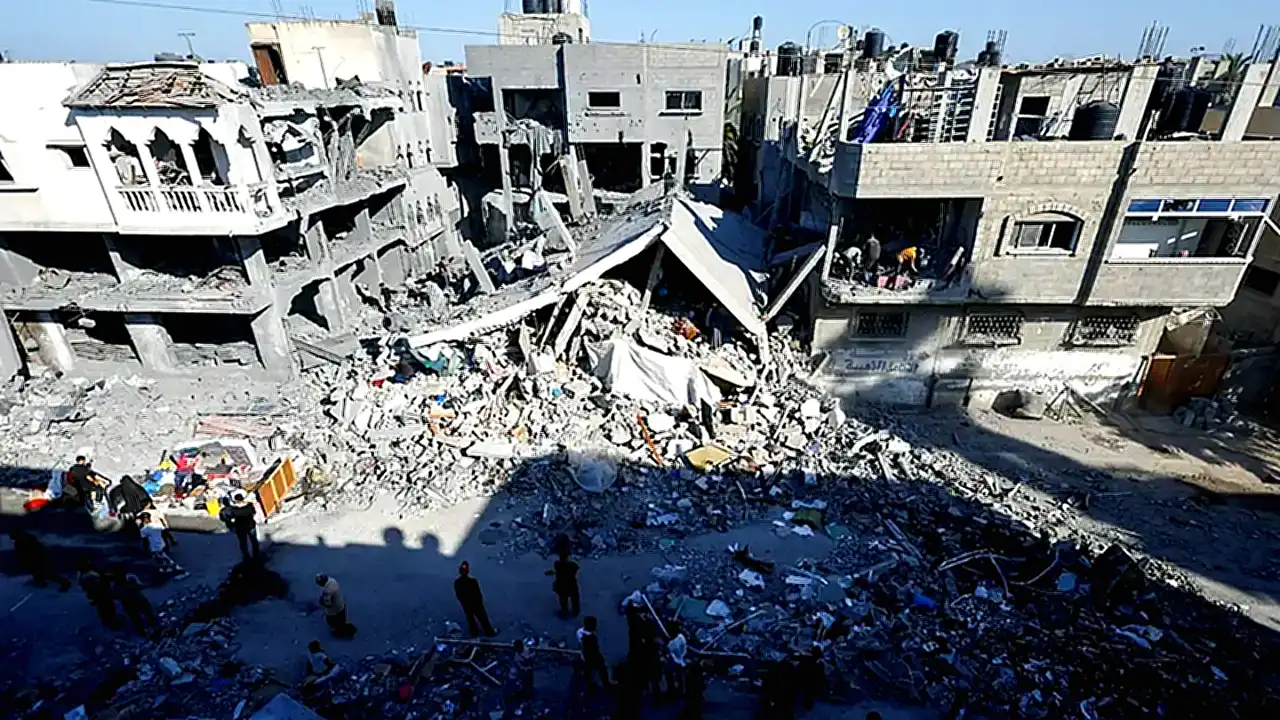 وفصائل فلسطينية مع اجتماع مباحثات بين ممثلين عن حماس وسطاء