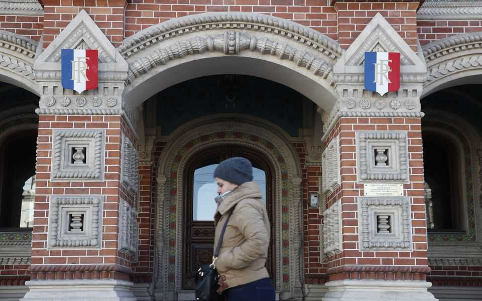 روسيا تستدعي القائم بأعمال سفارة فرنسا للإحتجاج على اتهامات زائفة