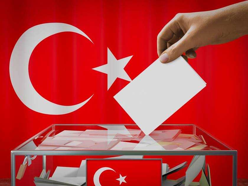 بدء التصويت للانتخابات الرئاسية التركية والبرلمانية بالخارج