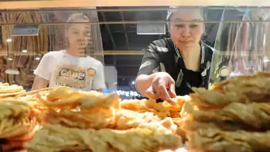 احتفالات المسلمين الأيجور والكازاخ والأوزبك والطاجيك1