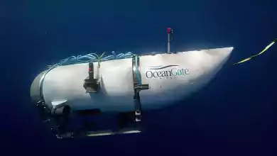 يواصل خفر السواحل الأمريكية والكندية اليوم الثلاثاء البحث عن الغواصة تيتان التي اختفت خلال رحلة لها لزيارة حطام سفينة «تيتانيك»، وعلى متنها خمسة أشخاص، " في منطقة بعيدة في المحيط الأطلسي قبالة سواحل أمريكا الشمالية .وفقا لما نقله موقع «فرانس 24»