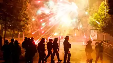 دور سناب شات في فوضى المراهقين الفرنسية