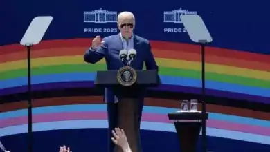 سقطة جديدة من سقطات الرئيس الأمريكي