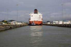 نقل الغاز المُسال يفشل في قناة بنما بسبب الجفاف1